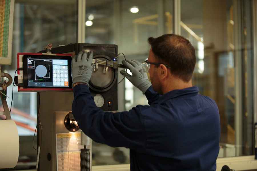 Aluminium Bozen - Produzione alluminio - Chi siamo - Gallery - Controllo qualità